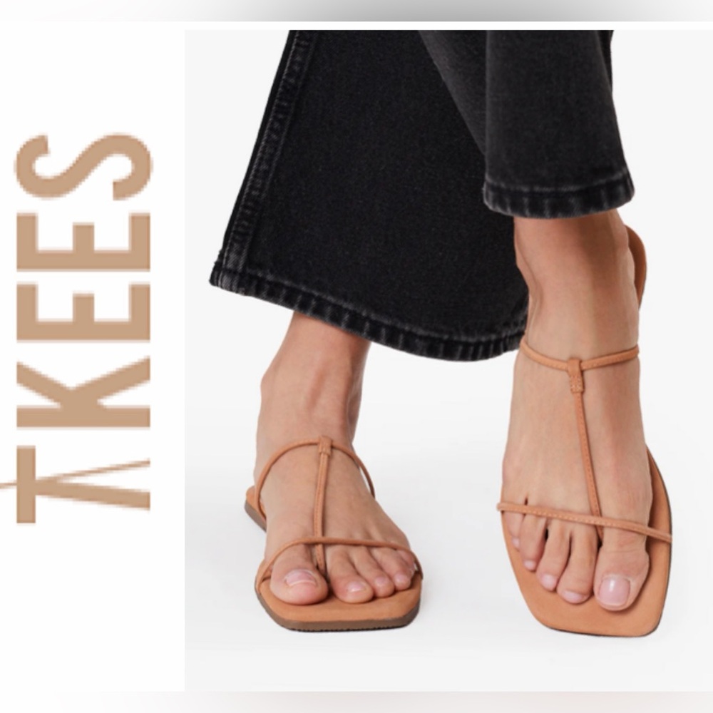 TKEES The Chloe Square Toe Suede  Sandal in Pout size 7